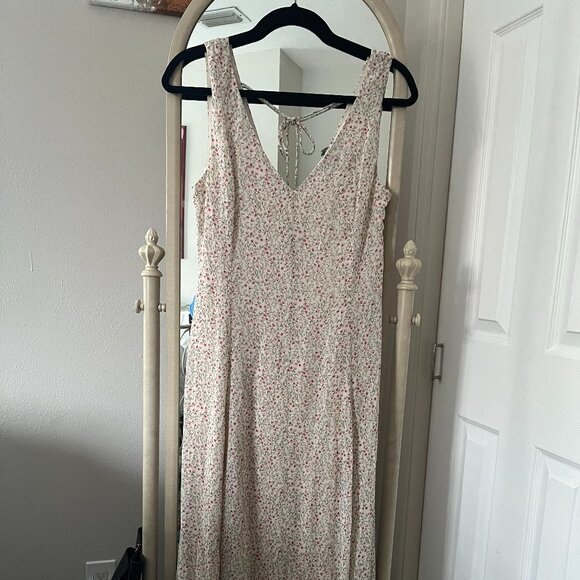 Your Only Darling Ivory Floral Print Sleeveless Midi Dress - Picture 2 of 4